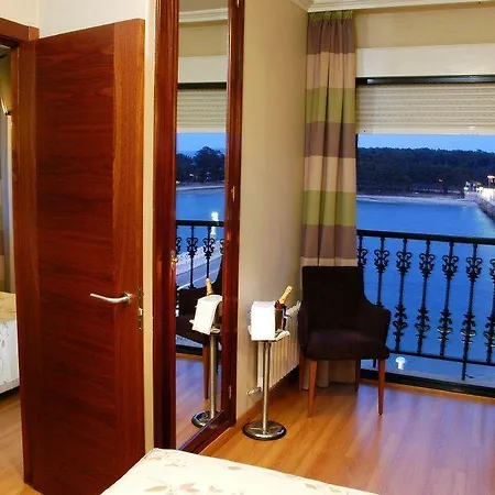 Hotel Puente De La Toja
