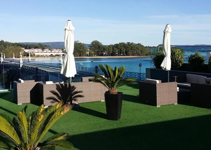 Hotel Puente De La Toja 3*